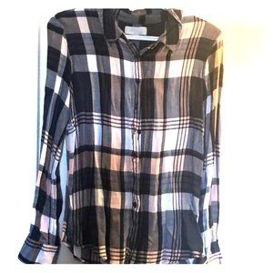 Cute plaid button down